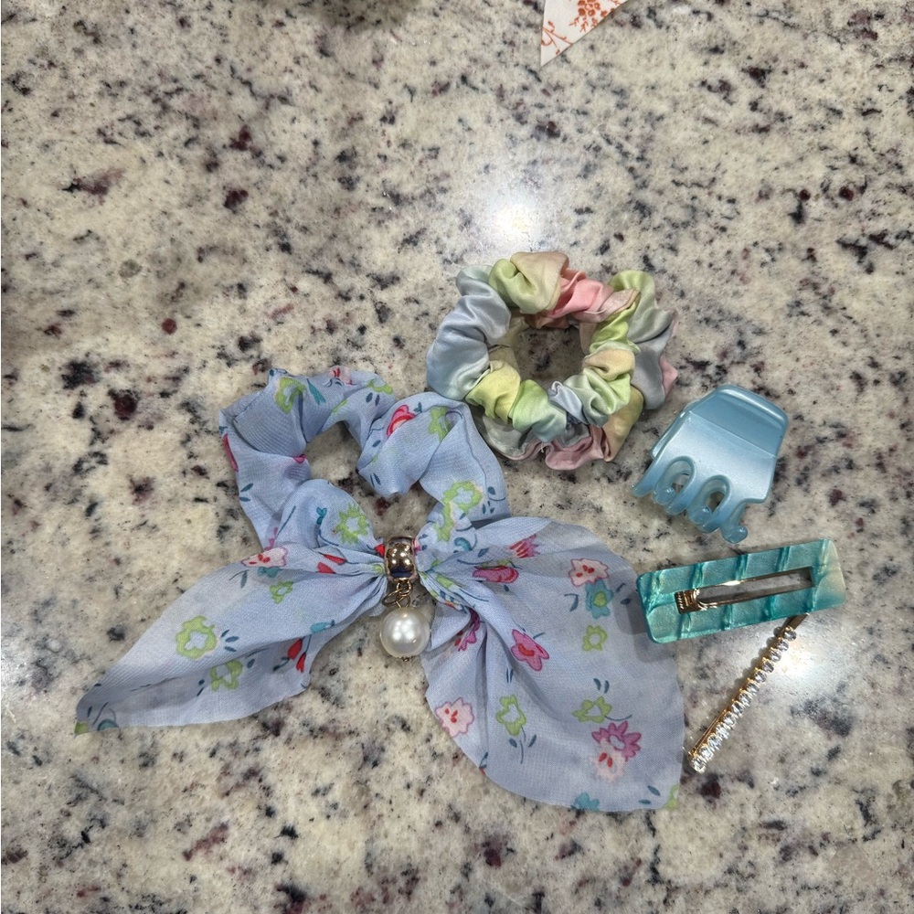 Floral Hair Accessories Set